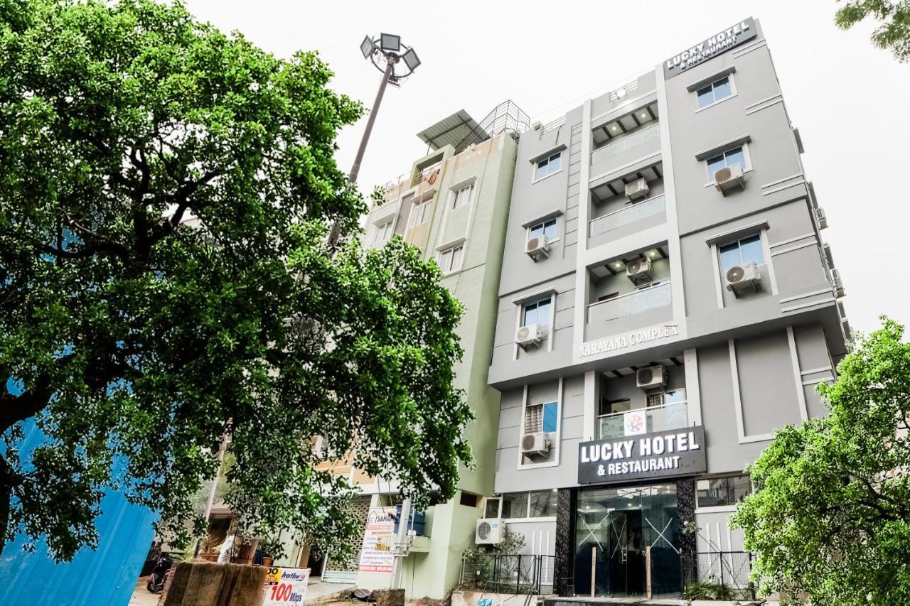 Super Hotel O Lucky Hotels Gachibowli Hyderabad Eksteriør bilde