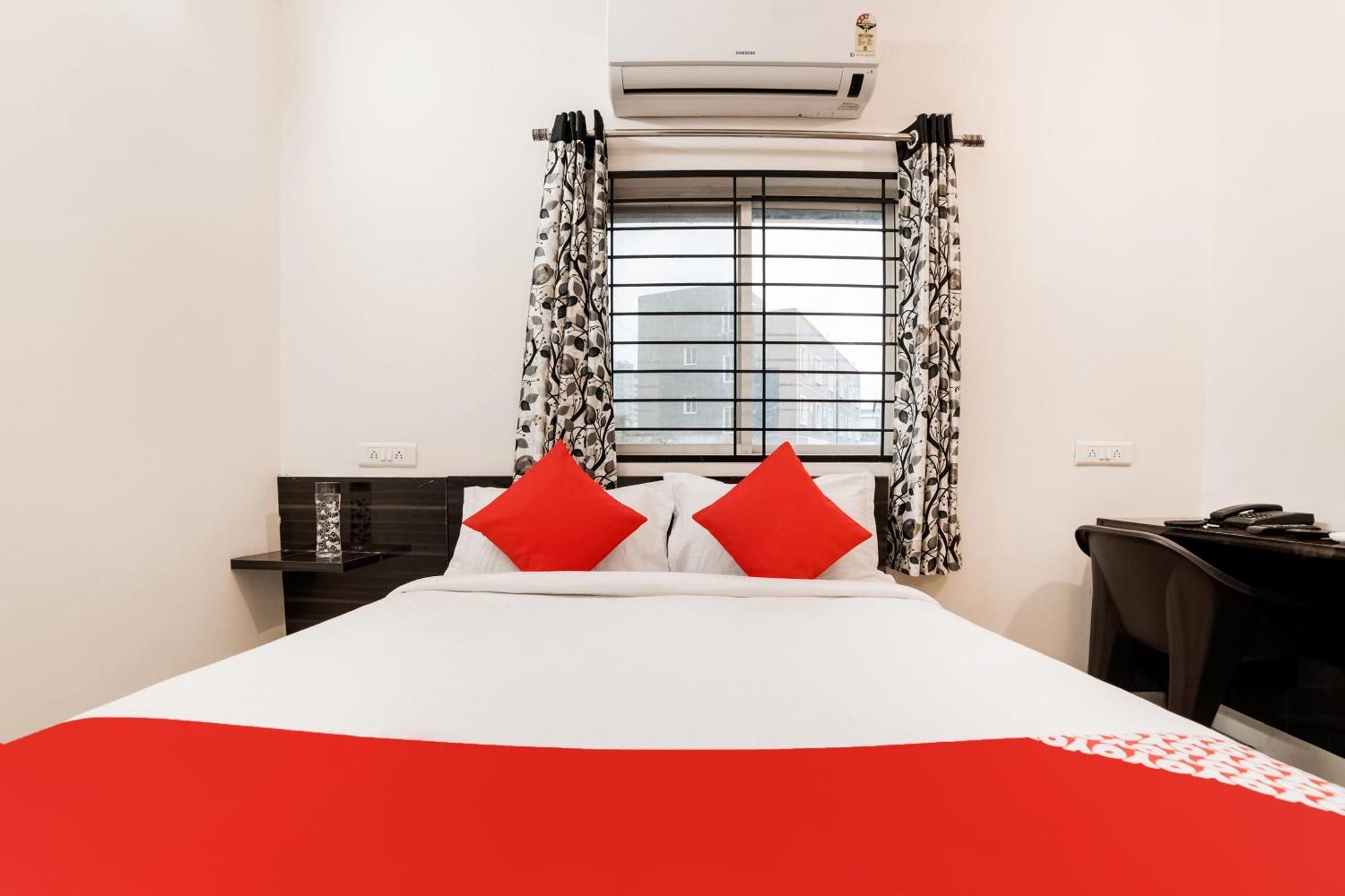 Super Hotel O Lucky Hotels Gachibowli Hyderabad Eksteriør bilde